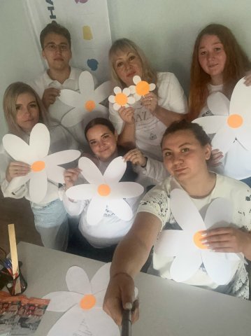 Большая семья ЧМТТ поздравляет наших абитуриентов и их близких!
